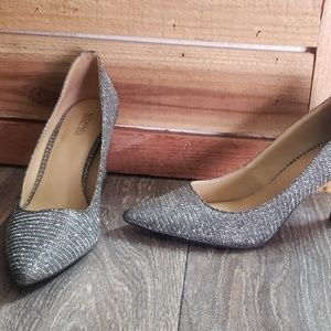 Michael Kors heels size 6